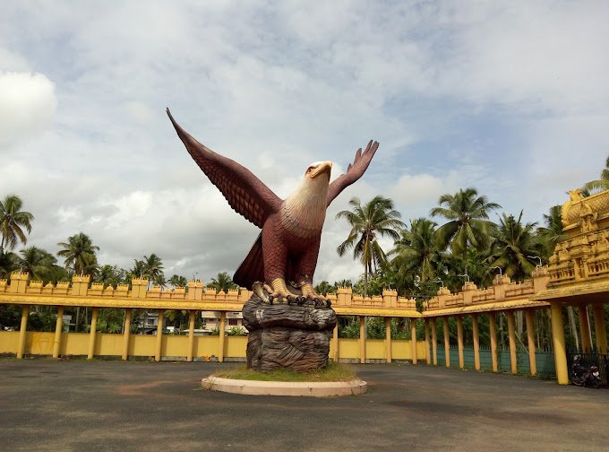 Kanadi Kavu & Kanadi Devasthanam Kuttichathan Temple Gallery Photo 3